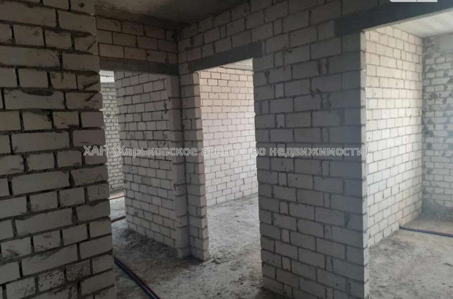 Продам квартиру, Мира ул. , 2  ком., 74 м², без внутренних работ 