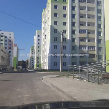 Продам квартиру, Мира ул. , 2  ком., 74 м², без внутренних работ 