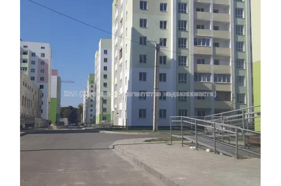 Продам квартиру, Мира ул. , 2  ком., 74 м², без внутренних работ 