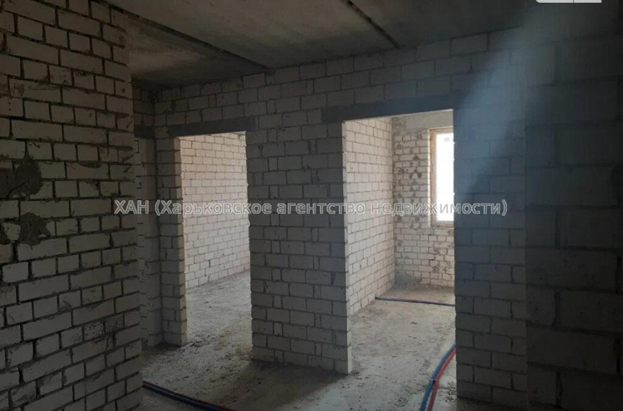 Продам квартиру, Мира ул. , 2  ком., 74 м², без внутренних работ 