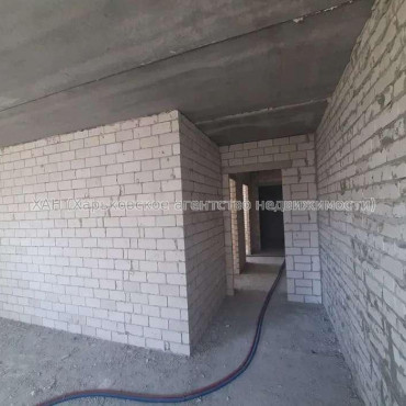 Продам квартиру, Мира ул. , 2  ком., 74 м², без внутренних работ 