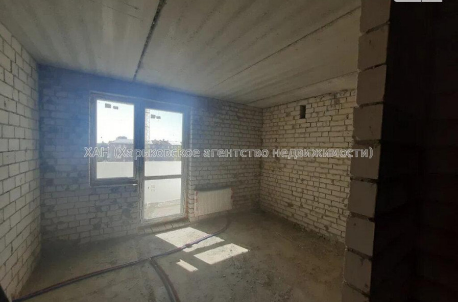 Продам квартиру, Мира ул. , 2  ком., 74 м², без внутренних работ 