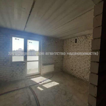 Продам квартиру, Мира ул. , 2  ком., 74 м², без внутренних работ 