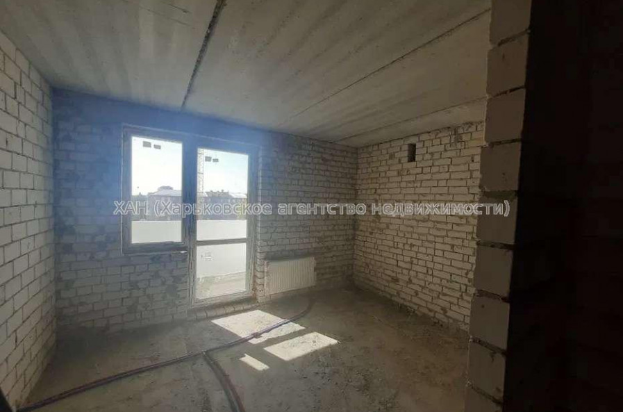Продам квартиру, Мира ул. , 2  ком., 74 м², без внутренних работ 