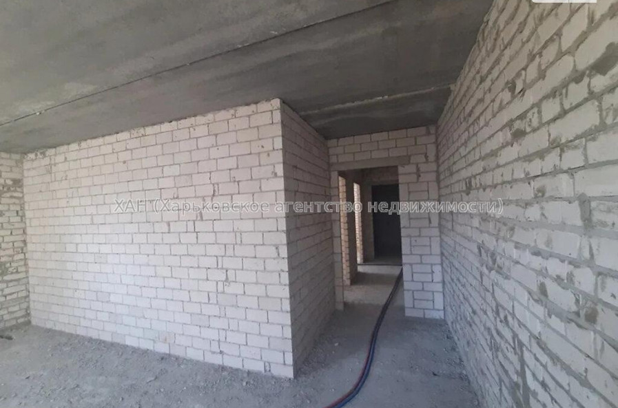 Продам квартиру, Мира ул. , 2  ком., 74 м², без внутренних работ 