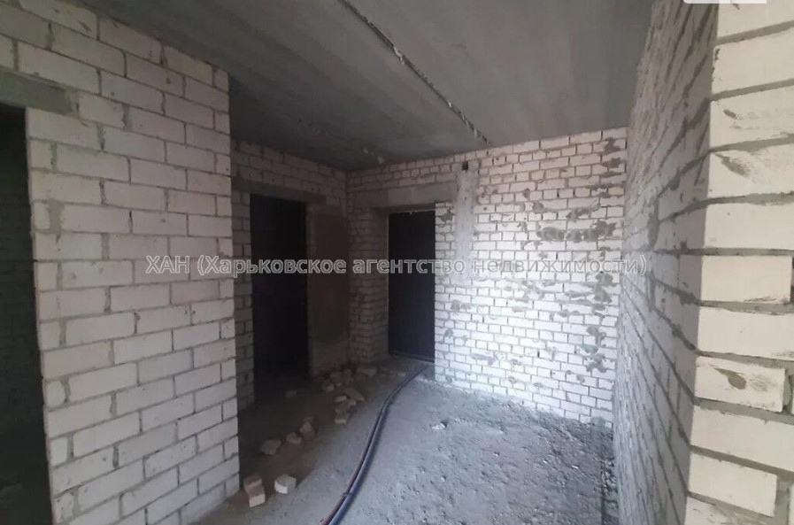 Продам квартиру, Мира ул. , 2  ком., 74 м², без внутренних работ 