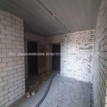 Продам квартиру, Мира ул. , 2  ком., 74 м², без внутренних работ 