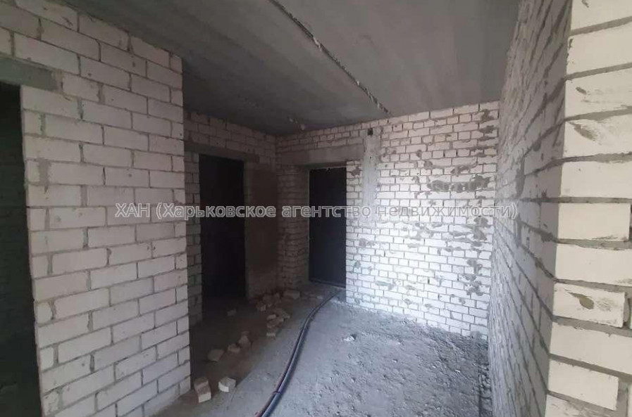 Продам квартиру, Мира ул. , 2  ком., 74 м², без внутренних работ 