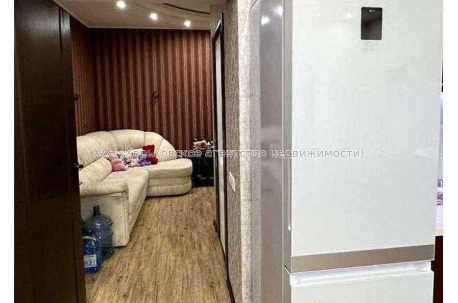 Продам квартиру, Победы просп. , 1 кім., 52 м², капитальный ремонт 