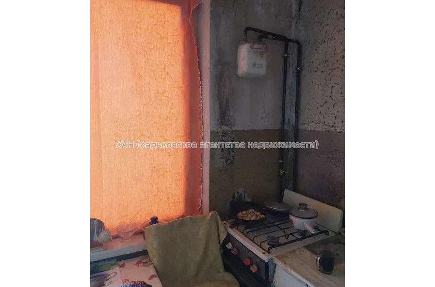 Продам квартиру, Юбилейный просп. , 3  ком., 64 м², без ремонта 