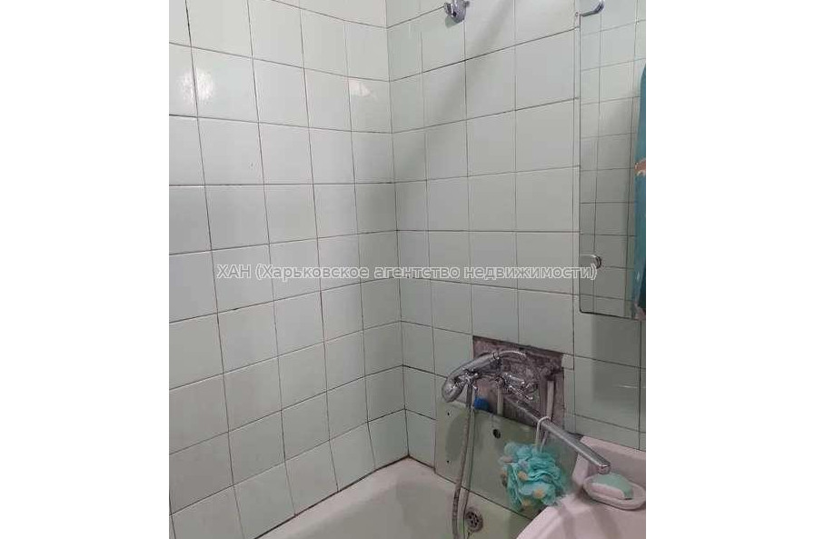 Продам квартиру, Юбилейный просп. , 3  ком., 64 м², без ремонта 