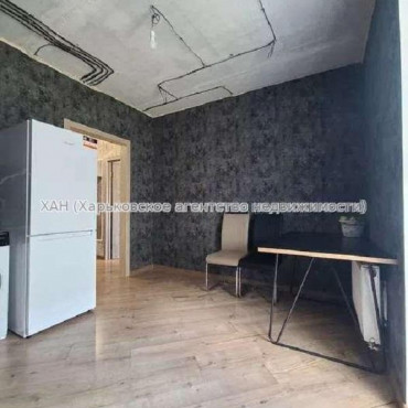 Продам квартиру, Заливная ул. , 2  ком., 70 м², частичный ремонт 
