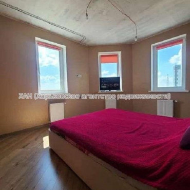 Продам квартиру, Заливная ул. , 2  ком., 70 м², частичный ремонт 