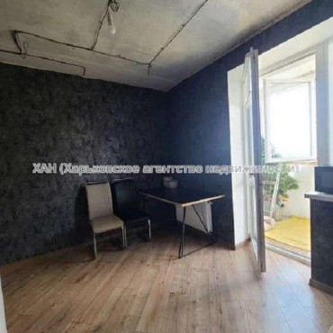 Продам квартиру, Заливная ул. , 2  ком., 70 м², частичный ремонт 