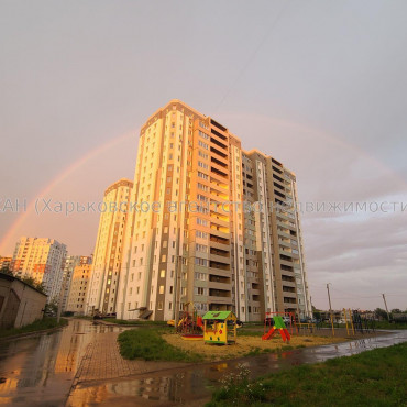 Продам квартиру, Заливная ул. , 2  ком., 70 м², частичный ремонт 