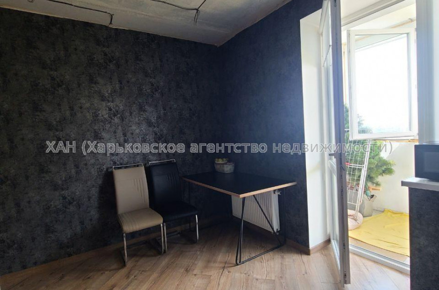 Продам квартиру, Елизаветинская ул. , 2 кім., 70 м², частичный ремонт 