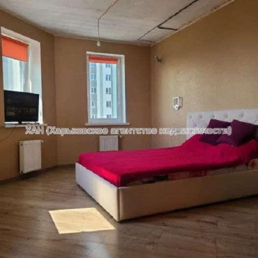 Продам квартиру, Заливная ул. , 2  ком., 70 м², частичный ремонт 