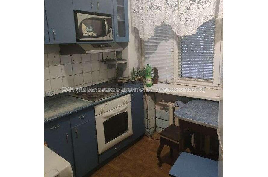 Продам квартиру, Лелюковская ул. , 2  ком., 66 м², советский ремонт 