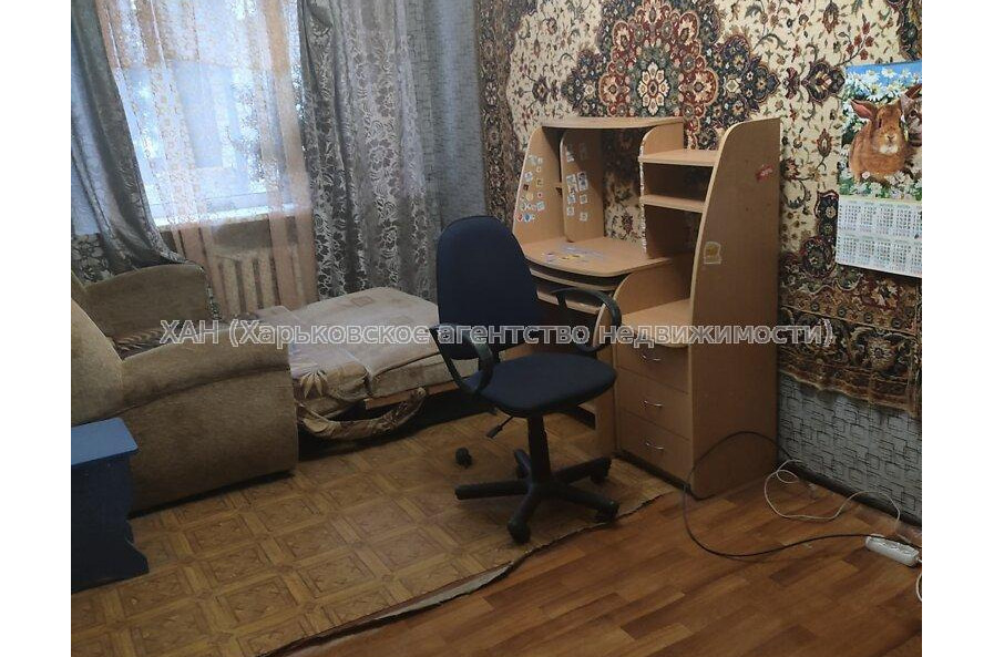 Продам квартиру, Лелюковская ул. , 2 кім., 66 м², советский ремонт 