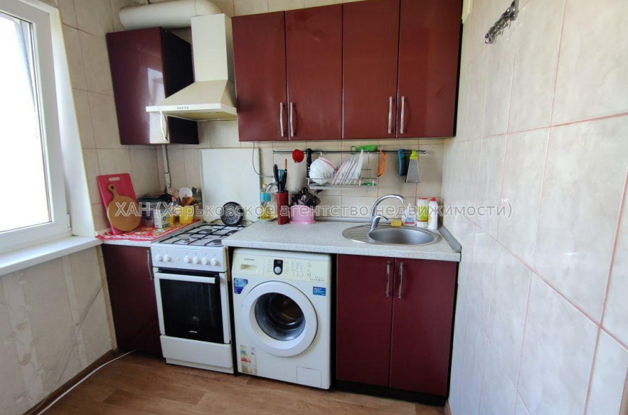 Продам квартиру, Каденюка ул. , 3  ком., 58 м², косметический ремонт 