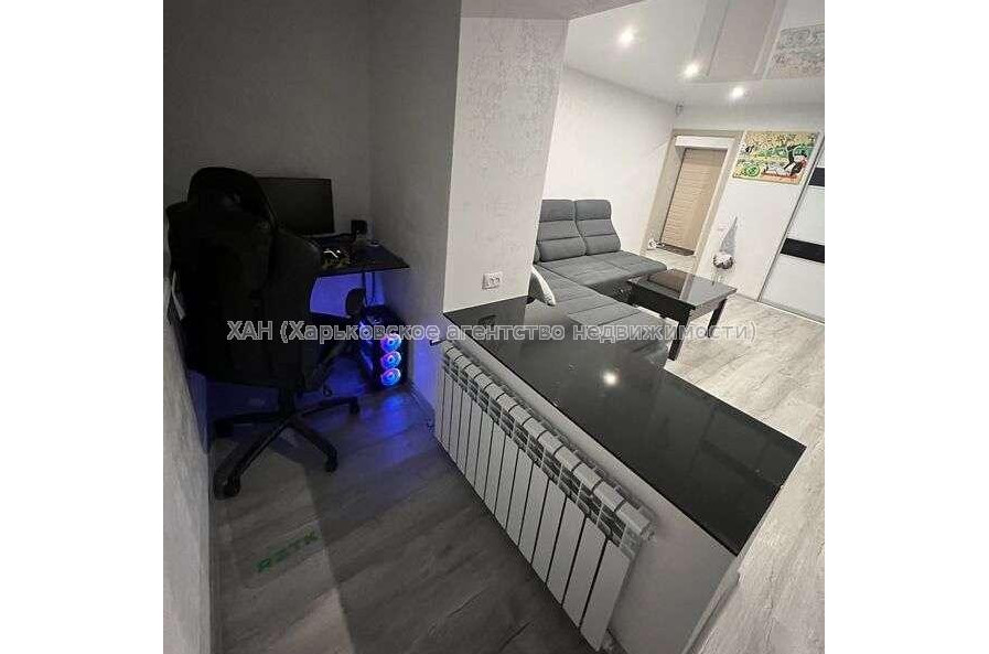 Продам квартиру, Аэрокосмический пр. , 1  ком., 36 м², капитальный ремонт 