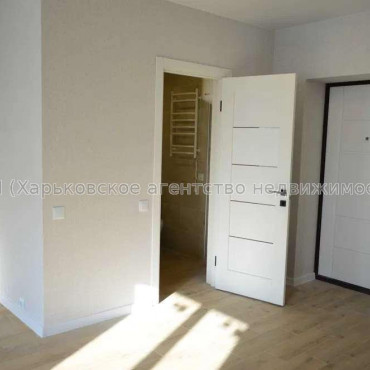 Продам квартиру, Шевченковский пер. , 1 кім., 34 м², евроремонт 