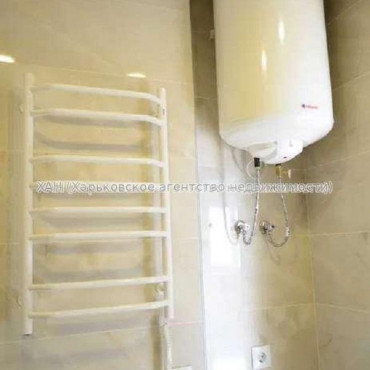 Продам квартиру, Шевченковский пер. , 1 кім., 34 м², евроремонт 