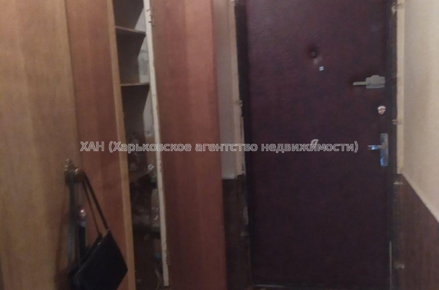 Продам квартиру, Зерновая ул. , 3 кім., 61 м², косметический ремонт 