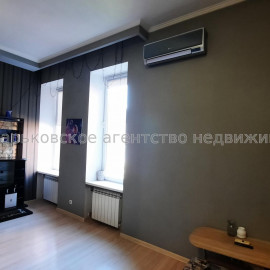 Продам квартиру, Воробьева ул. , 2  ком., 56 м², капитальный ремонт