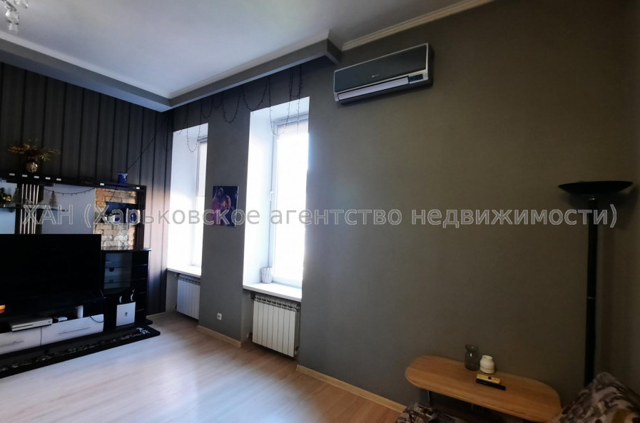 Продам квартиру, Воробьева ул. , 2  ком., 56 м², капитальный ремонт 