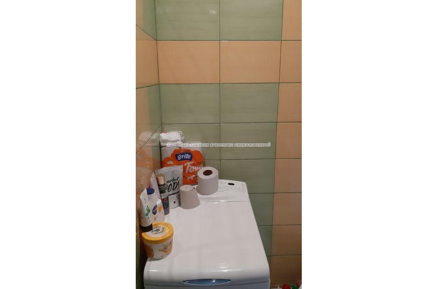 Продам квартиру, Михайлика ул. , 1 кім., 30 м², капитальный ремонт 