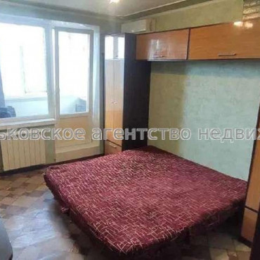 Продам квартиру, Барабашова академика ул. , 3 кім., 65 м², капитальный ремонт 