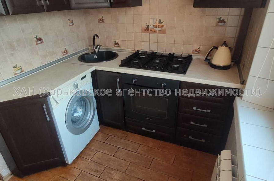 Продам квартиру, Барабашова академика ул. , 3  ком., 65 м², капитальный ремонт 