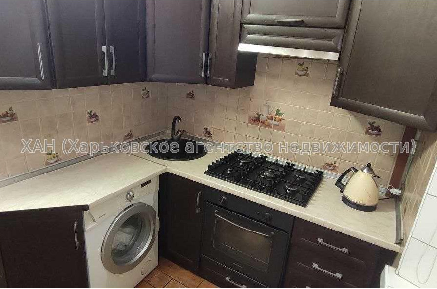 Продам квартиру, Барабашова академика ул. , 3  ком., 65 м², капитальный ремонт 