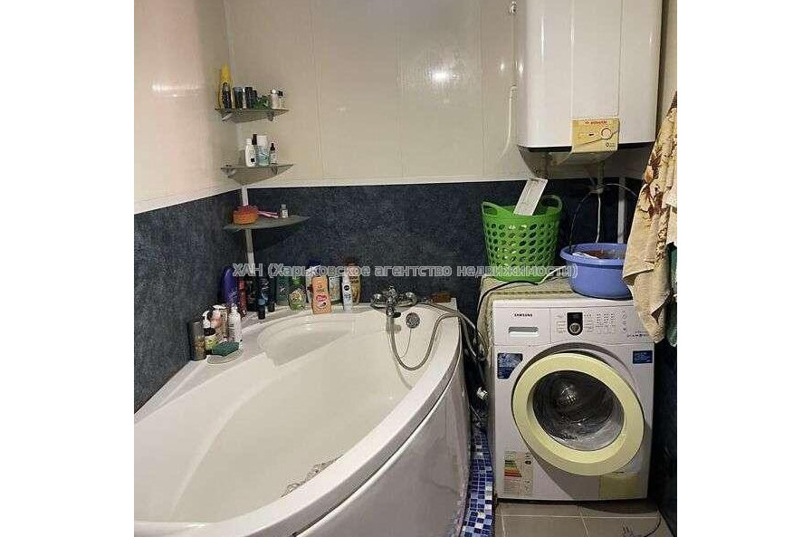 Продам дом, Новохарьковская ул. , 100 м², 4 сот., капитальный ремонт 
