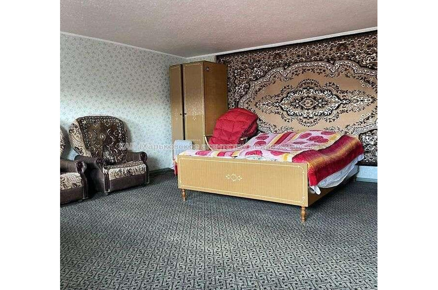 Продам дом, Новохарьковская ул. , 100 м², 4 сот., капитальный ремонт 