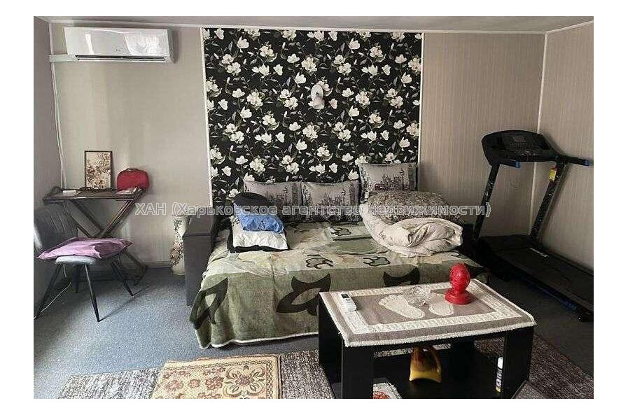 Продам дом, Новохарьковская ул. , 100 м², 4 сот., капитальный ремонт 