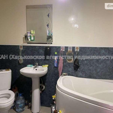 Продам дом, Новохарьковская ул. , 100 м², 4 сот., капитальный ремонт 