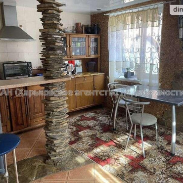 Продам дом, Новохарьковская ул. , 100 м², 4 сот., капитальный ремонт 
