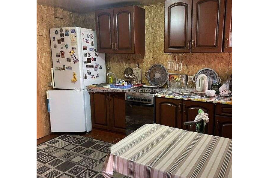 Продам дом, Новохарьковская ул. , 100 м², 4 сот., капитальный ремонт 