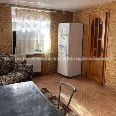 Продам дом, Новохарьковская ул. , 100 м², 4 сот., капитальный ремонт 