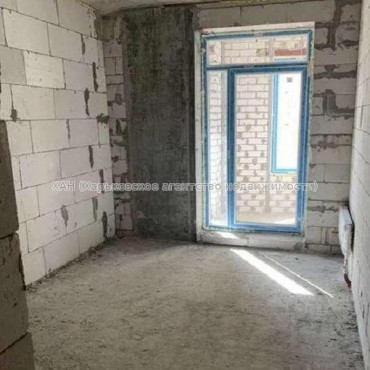 Продам квартиру, Гвардейцев Широнинцев ул. , 1 кім., 43 м², без внутренних работ 