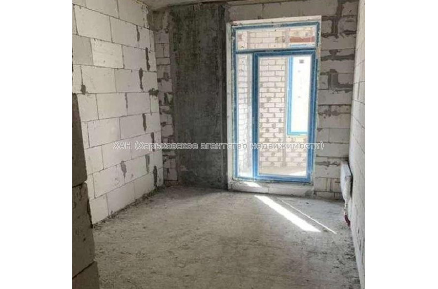 Продам квартиру, Гвардейцев Широнинцев ул. , 1  ком., 43 м², без внутренних работ 