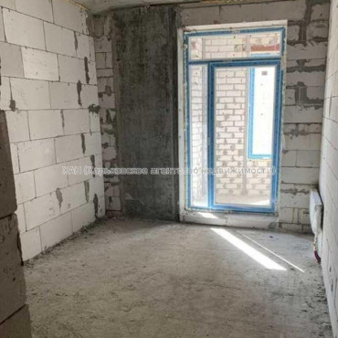 Продам квартиру, Гвардейцев Широнинцев ул. , 1  ком., 43 м², без внутренних работ 
