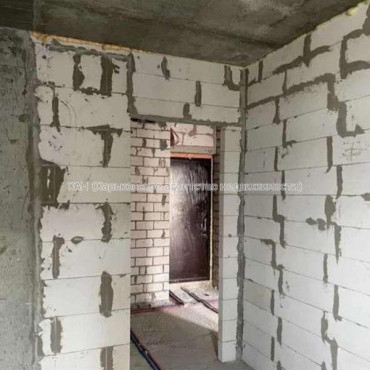 Продам квартиру, Гвардейцев Широнинцев ул. , 1 кім., 43 м², без внутренних работ 