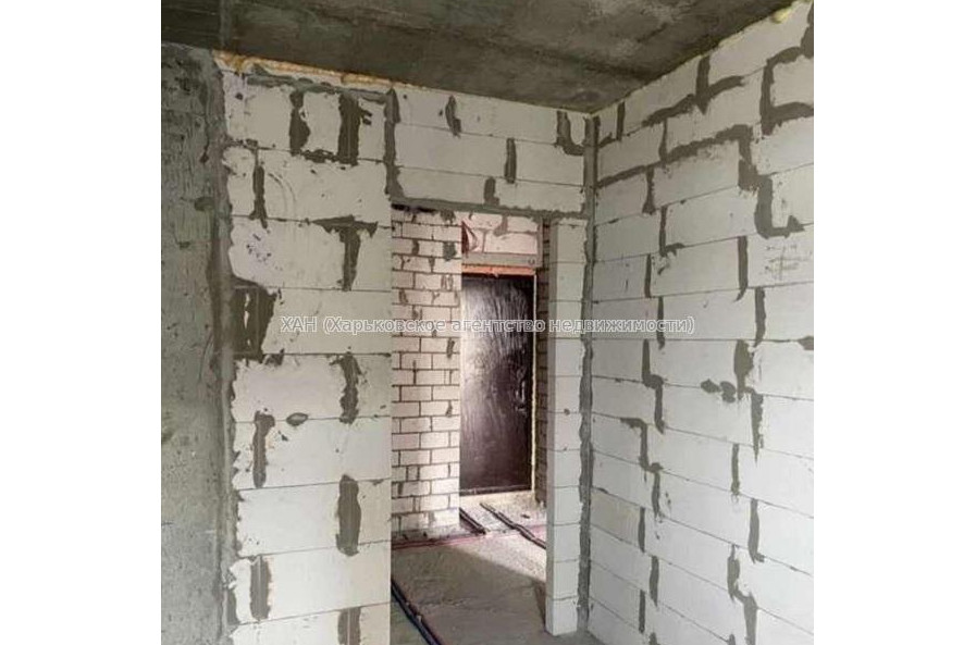 Продам квартиру, Гвардейцев Широнинцев ул. , 1  ком., 43 м², без внутренних работ 