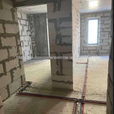 Продам квартиру, Гвардейцев Широнинцев ул. , 1 кім., 43 м², без внутренних работ 