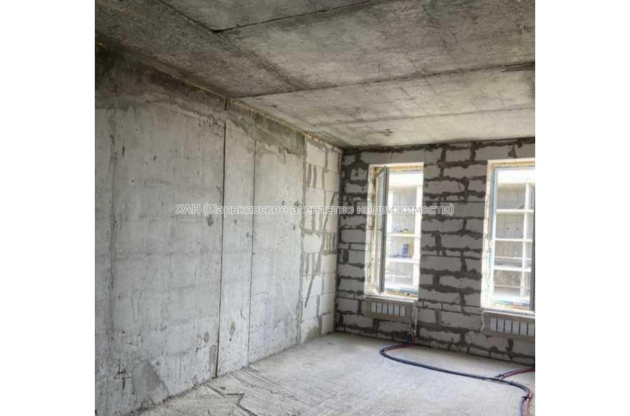 Продам квартиру, Гвардейцев Широнинцев ул. , 1  ком., 43 м², без внутренних работ 