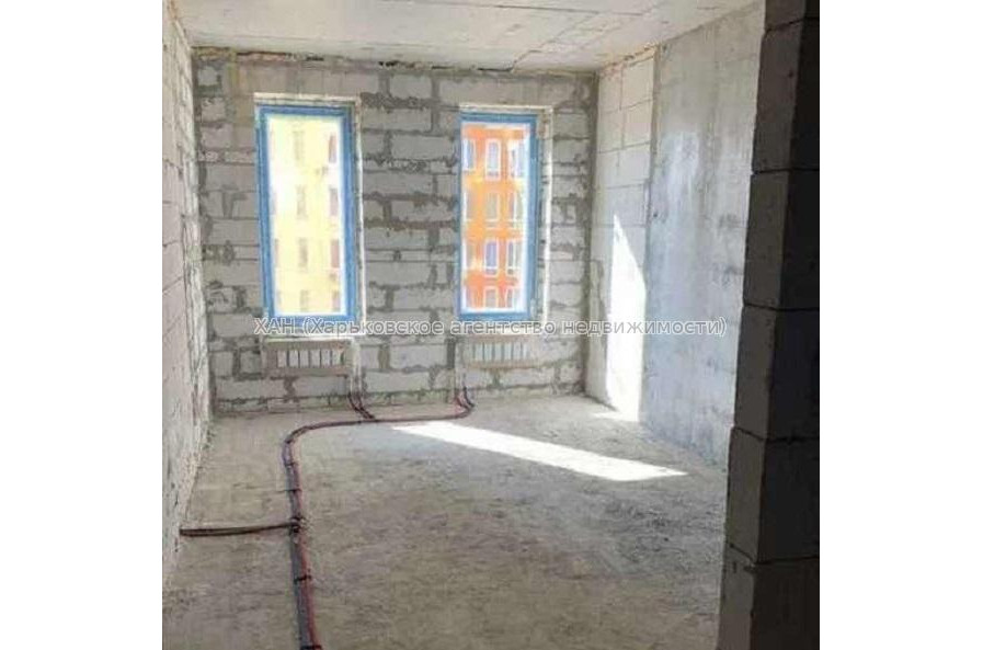 Продам квартиру, Гвардейцев Широнинцев ул. , 1  ком., 43 м², без внутренних работ 