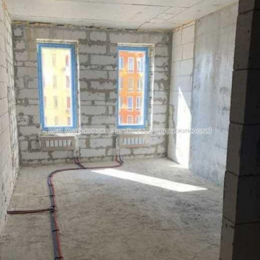 Продам квартиру, Гвардейцев Широнинцев ул. , 1  ком., 43 м², без внутренних работ 